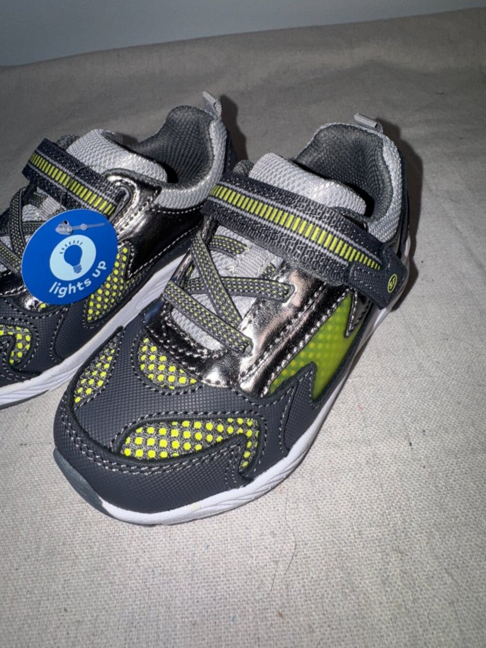 Kids 9 M Stride Rite Boys Lighted Cosmic Sneakers Shoes, Grey Neon Blinking